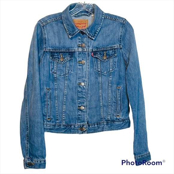 Levi’s Cropped Denim Jean Jacket